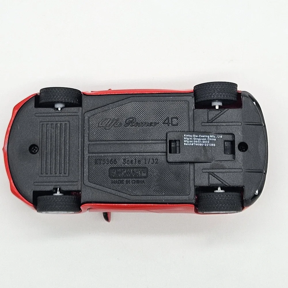 Kinsmart Alfa Romeo 4C 1/32 Scale Red Diecast Model Toy Car Open Doors Pull Back
